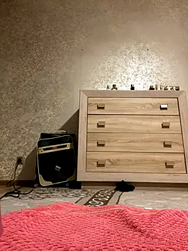 Kim SLO online show from December 2024 04:10:01 PM