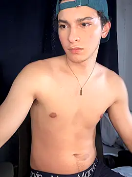 Snapshot of cybercosmiiic chatting on November 2025 08:13:02 PM cybercosmiiic online show from November 2025 08:13:02 PM