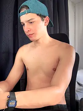 Snapshot of cybercosmiiic chatting on October 2025 08:08:02 PM cybercosmiiic online show from October 2025 08:08:02 PM