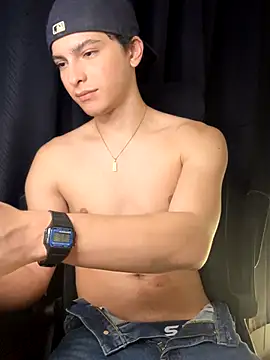 Snapshot of cybercosmiiic chatting on November 2025 08:09:02 PM cybercosmiiic online show from November 2025 08:09:02 PM