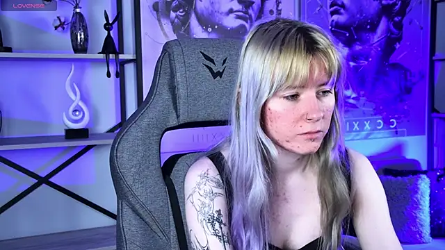 LexiWenford online show from May 2026 02:53:01 AM