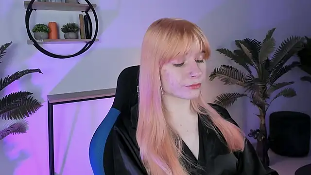 LexiWenford online show from March 2025 08:51:02 AM