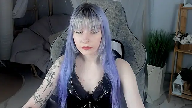 LexiWenford online show from December 2025 12:40:02 PM