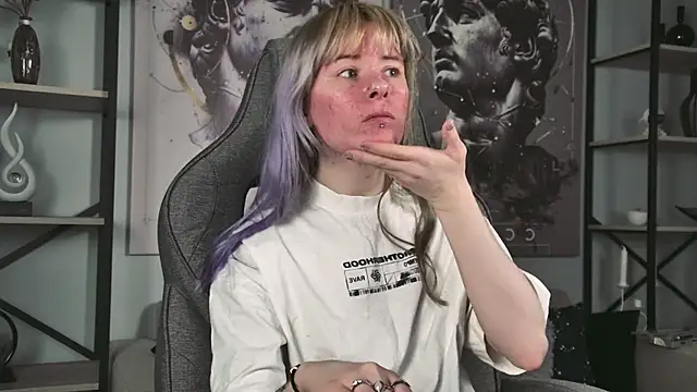 LexiWenford online show from May 2026 03:06:01 AM