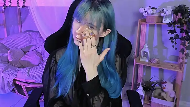 LexiWenford online show from October 2025 03:33:02 AM