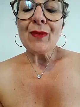 Snapshot of Viola8p chatting on June 2026 03:56:01 PM Viola8p online show from June 2026 03:56:01 PM
