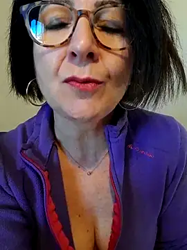 Viola8p online show from October 2025 09:33:01 AM