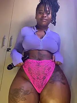 DiamondGoddes online show from September 2025 01:15:02 PM