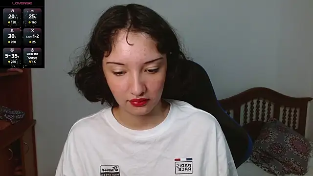 alexaa08 online show from September 2025 12:16:01 PM