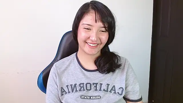 alexaa08 online show from June 2026 09:31:01 PM