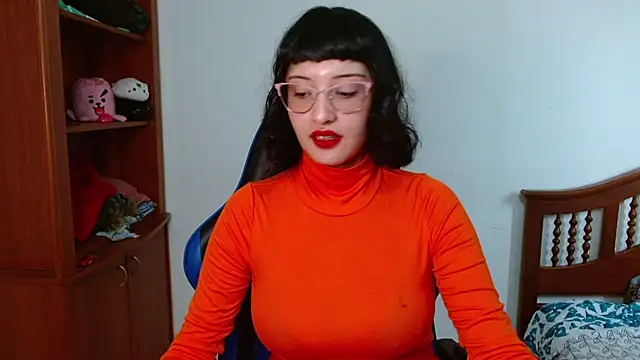 alexaa08 online show from October 2025 12:46:01 PM