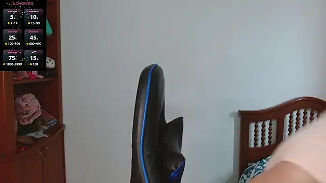 alexaa08 online show from October 2025 12:26:02 PM