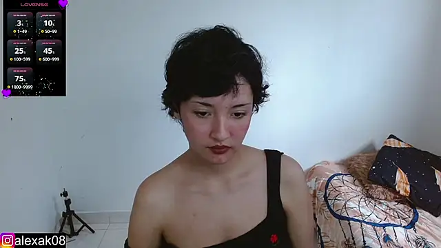 alexaa08 online show from December 2024 06:11:01 PM