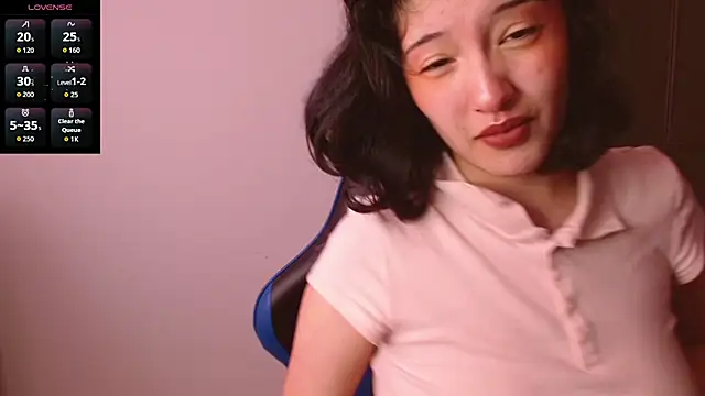 alexaa08 online show from December 2025 01:22:02 PM