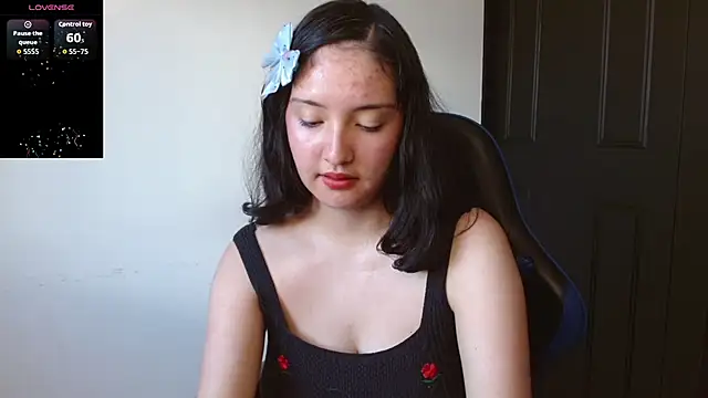 alexaa08 online show from May 2026 12:26:02 PM