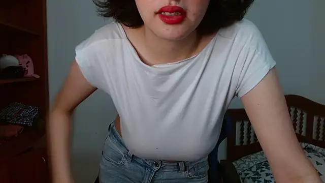 alexaa08 online show from September 2025 12:38:02 PM