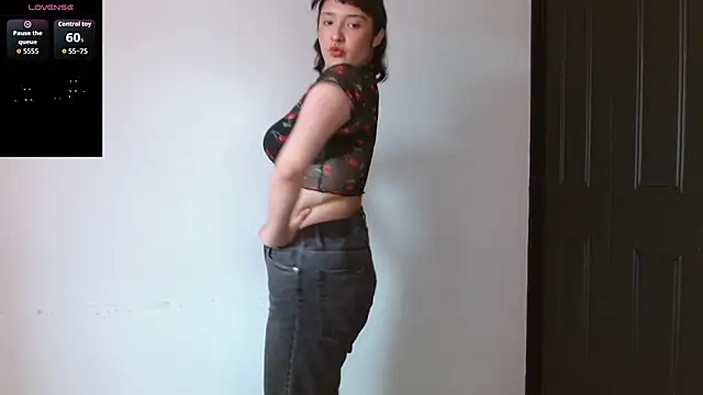 alexaa08 online show from June 2026 09:09:02 PM