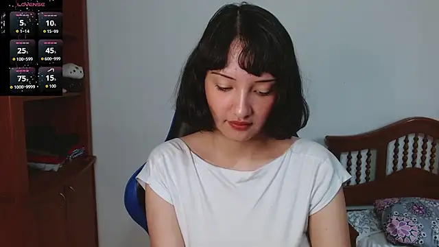 alexaa08 online show from October 2025 01:23:01 PM