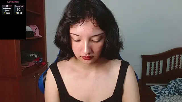 alexaa08 online show from September 2025 01:58:02 PM