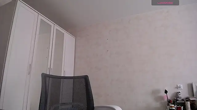 Devil Goddess online show from January 2026 01:18:02 PM