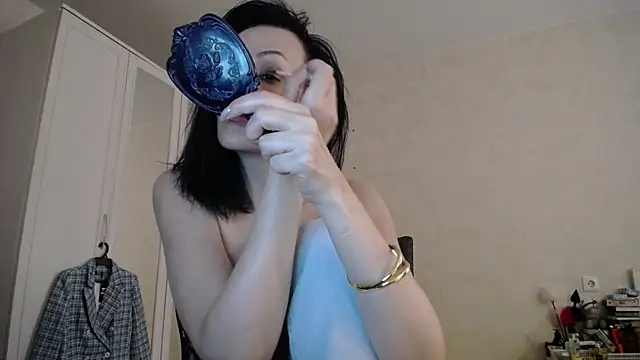 Snapshot of Devil_Goddess chatting on June 2026 12:13:01 PM Devil Goddess online show from June 2026 12:13:01 PM