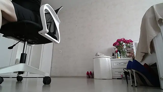 Devil Goddess online show from May 2026 10:47:01 AM