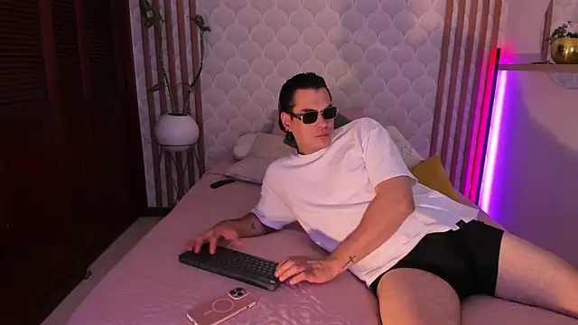 PamelaReall online show from October 2025 07:50:02 AM