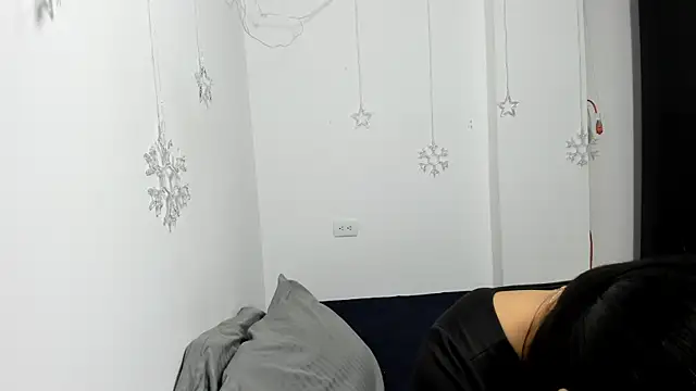 monse 02 online show from April 2026 01:34:01 PM