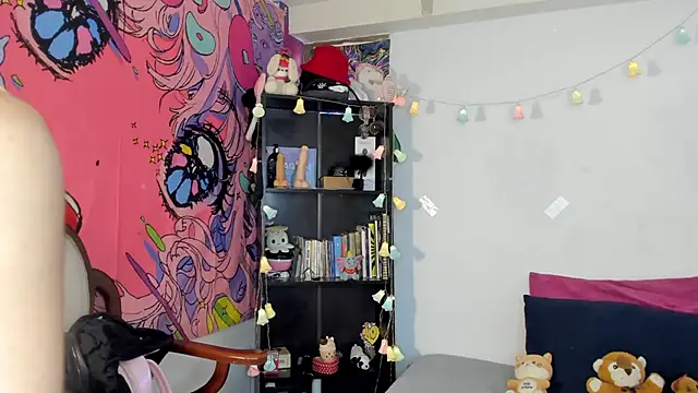 kittyzenn online show from October 2025 06:51:01 PM