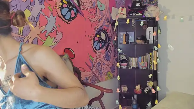 kittyzenn online show from November 2025 06:18:02 PM