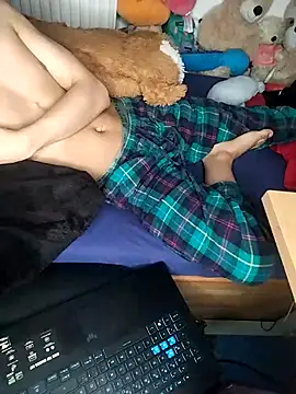 Snapshot of Dennis_2024 chatting on October 2025 09:20:01 AM Dennis 2024 online show from October 2025 09:20:01 AM