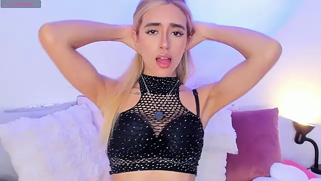 StormiRusso online show from February 2026 01:05:02 AM