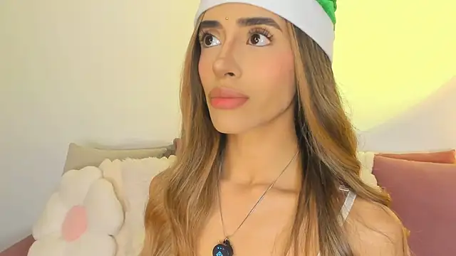 StormiRusso online show from December 2025 01:05:02 AM