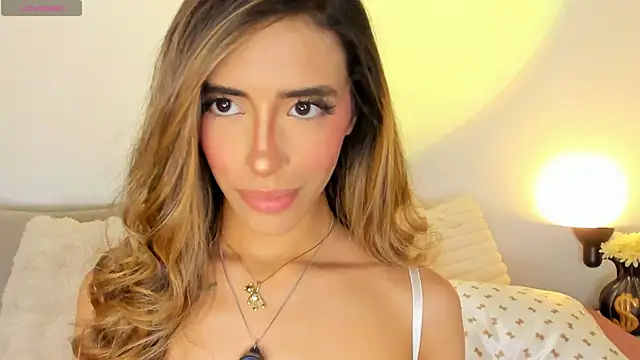 StormiRusso online show from January 2026 01:42:01 AM