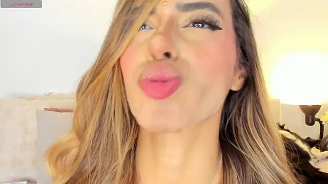 StormiRusso online show from January 2026 02:26:02 AM