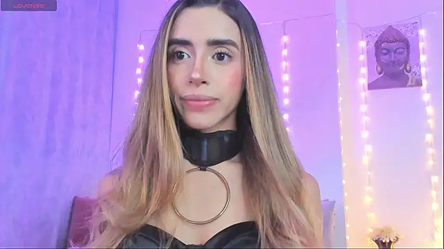 StormiRusso online show from November 2025 02:21:02 AM