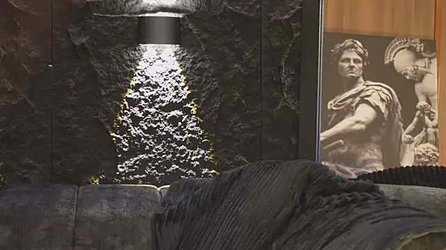 Snapshot of DannSaenz chatting on October 2025 04:13:01 AM DannSaenz online show from October 2025 04:13:01 AM