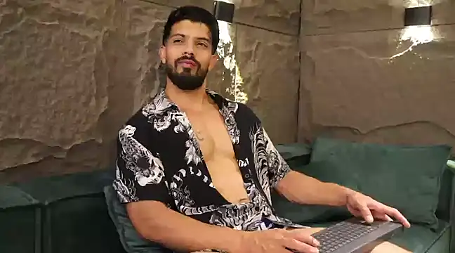 DannSaenz online show from March 2025 12:05:02 AM