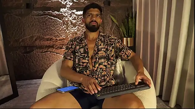 DannSaenz online show from April 2026 06:42:01 PM