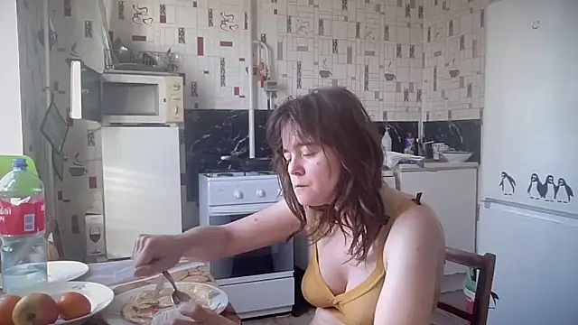 Snapshot of Diamond_Tyler chatting on April 2026 04:40:01 AM Diamond Tyler online show from April 2026 04:40:01 AM