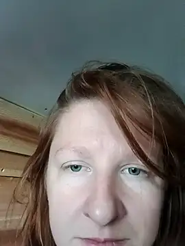 Eluradess online show from October 2025 03:33:02 PM