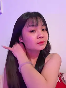 Snapshot of Maeve2k5 chatting on December 2025 07:18:01 AM Maeve2k5 online show from December 2025 07:18:01 AM