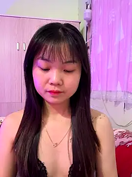 Snapshot of Maeve2k5 chatting on November 2025 03:29:03 AM Maeve2k5 online show from November 2025 03:29:03 AM