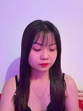 Snapshot of Maeve2k5 chatting on November 2025 03:32:02 AM Maeve2k5 online show from November 2025 03:32:02 AM