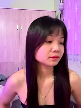 Snapshot of Maeve2k5 chatting on November 2025 10:30:01 PM Maeve2k5 online show from November 2025 10:30:01 PM