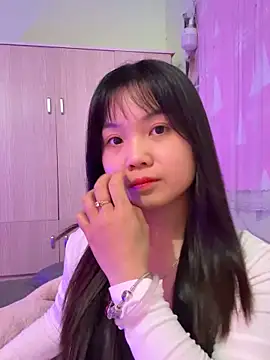 Snapshot of Maeve2k5 chatting on November 2025 01:06:02 AM Maeve2k5 online show from November 2025 01:06:02 AM