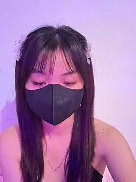 Snapshot of Maeve2k5 chatting on September 2025 02:17:02 AM Maeve2k5 online show from September 2025 02:17:02 AM