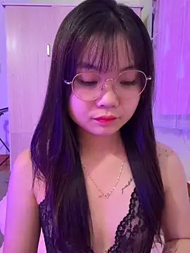 Snapshot of Maeve2k5 chatting on October 2025 01:40:01 AM Maeve2k5 online show from October 2025 01:40:01 AM