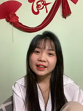 Maeve2k5 online show from February 2025 01:00:01 PM