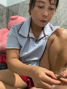 Snapshot of Linaannn chatting on October 2025 12:02:01 PM Linaannn online show from October 2025 12:02:01 PM